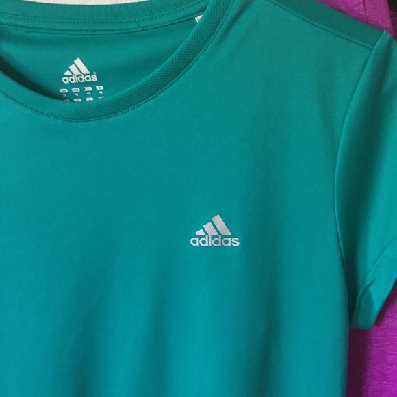 🏋🏻♀️ BUNDLE OF ADIDAS WORKOUT SHIRTS - Picture 4 of 5